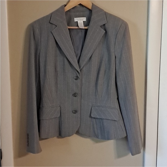NWT Worthington Stretch Blazer Gray with Pin Stripes - Picture 2 of 5